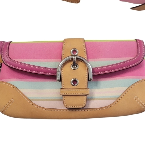 Coach Hamptons Multi Colored Striped Bag with Matching Wristlet EUC - Picture 10 of 17